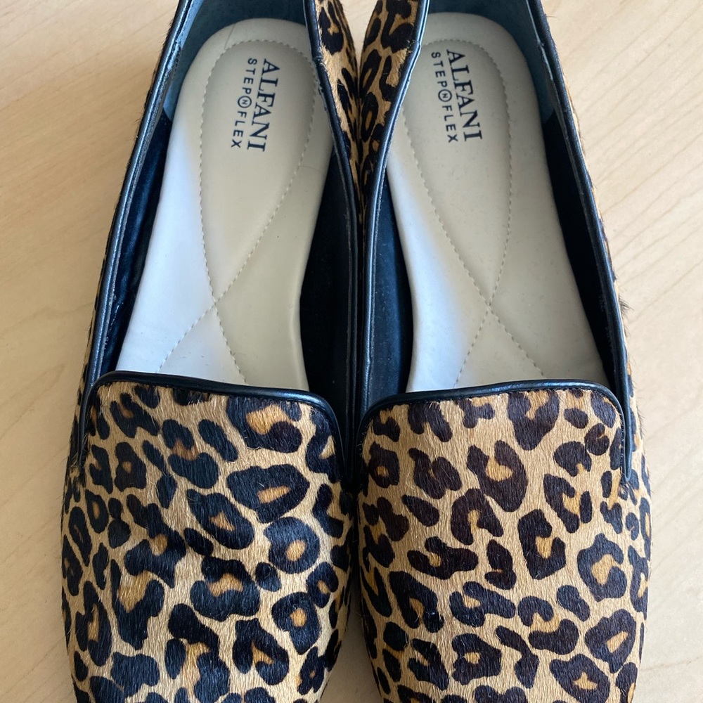 Comfy leopard print loafers.